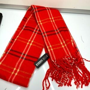 NWT Steve Madden scarf